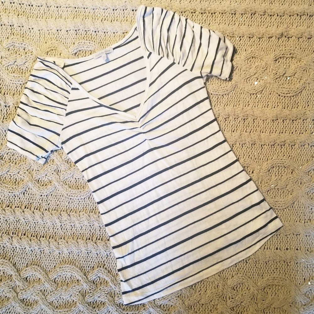 ☀️2 for 10! Charlotte Russe Fitted Shirt, Ruched Sleeves